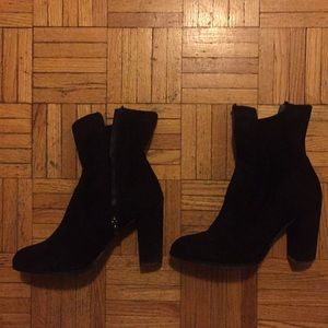 Black suede Steve Madden heels